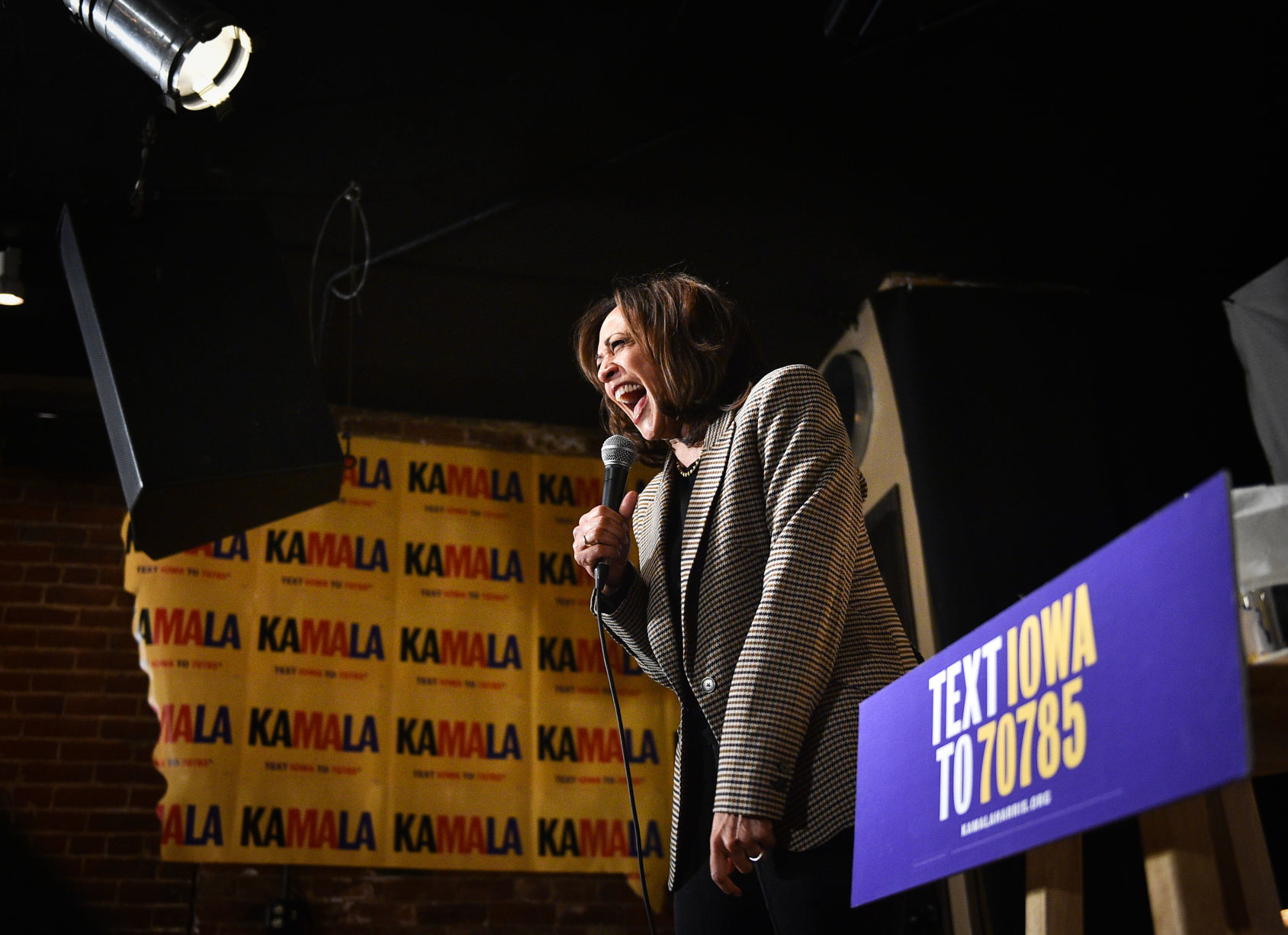 112319-mus-kamala-001a.JPG